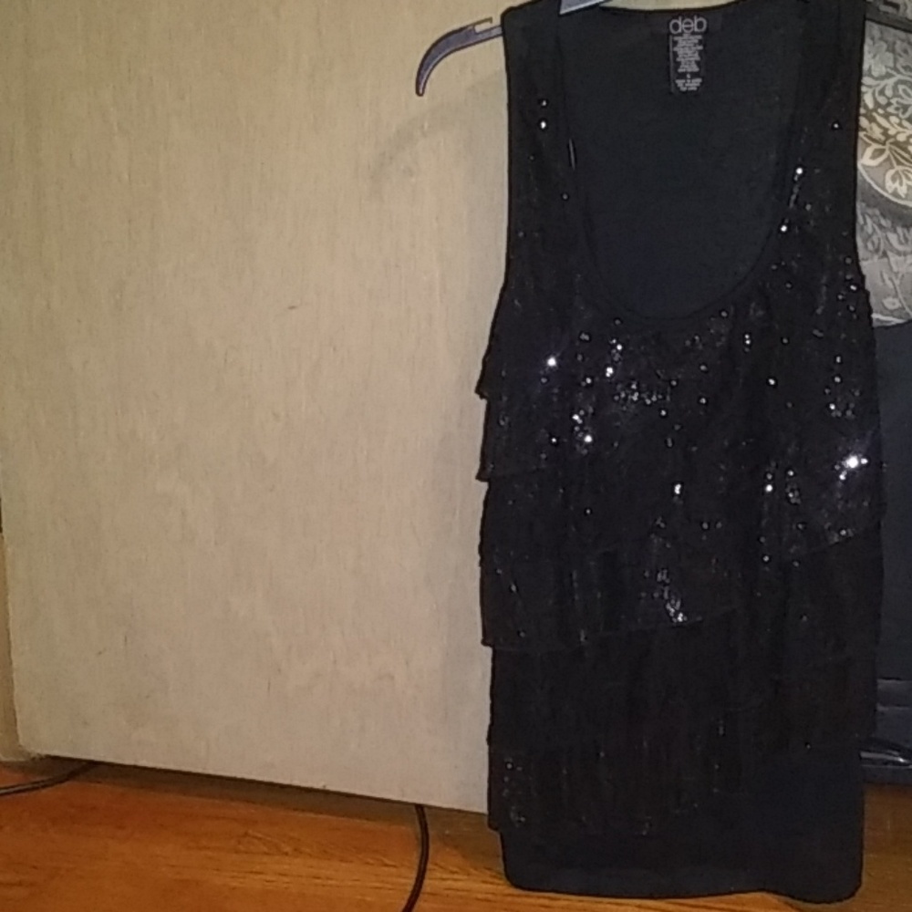 New tiered sequenced deb tank top size L